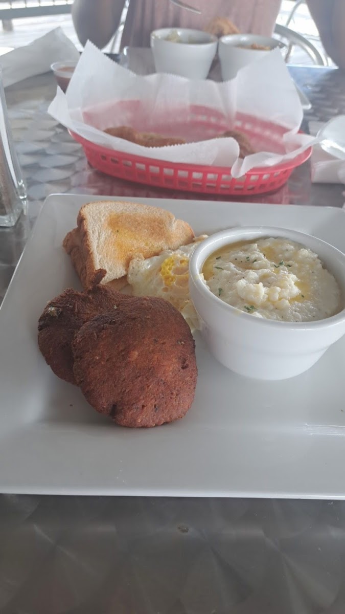 Gray Moon Breakfast And Brunch-6